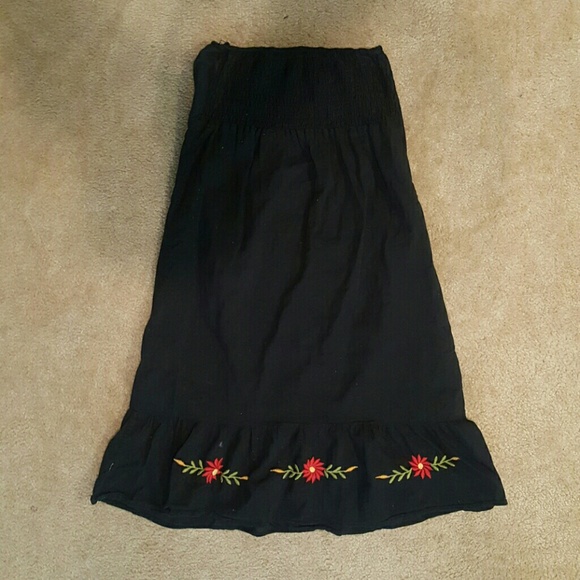 Strapless Summer Dress - Picture 2 of 7